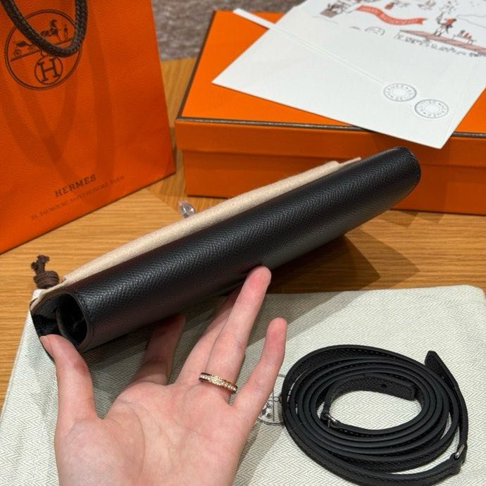 Клатч Kelly 19 см из кожи Epsom фото 4