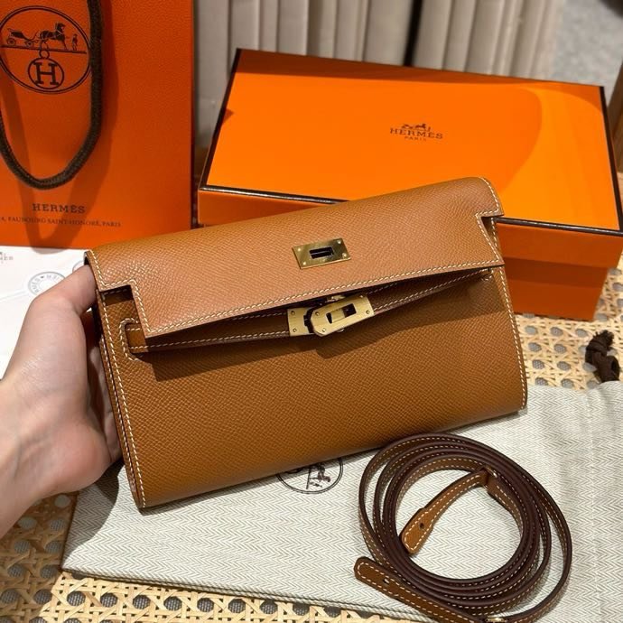 Клатч Kelly 19 см из кожи Epsom фото 5