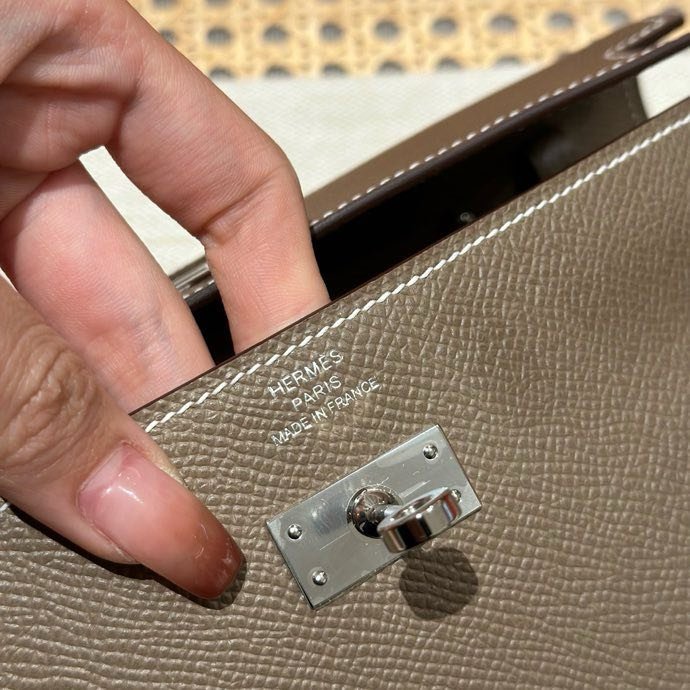 Клатч Kelly 19 см из кожи Epsom фото 6