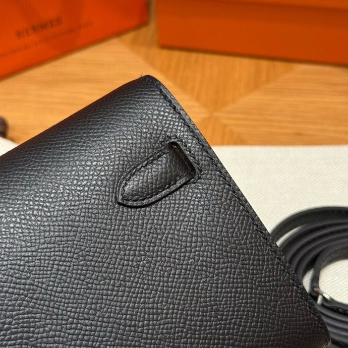 Клатч Kelly 19 см из кожи Epsom фото 7