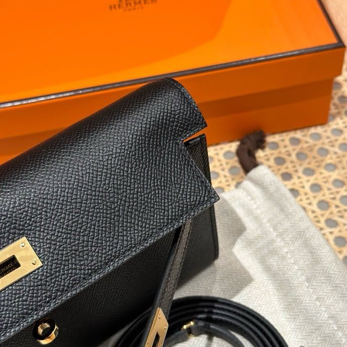 Клатч Kelly 19 см из кожи Epsom фото 9