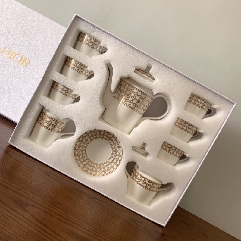 Кофейный сервиз Dior Classic Gold Series из костяного фарфора на 6 персон