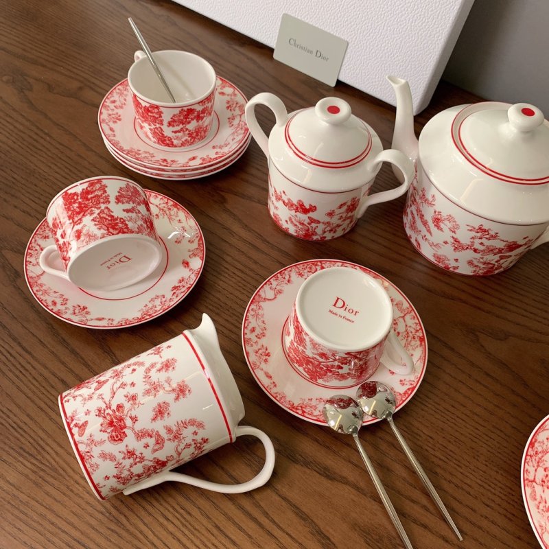 Кофейный сервиз Dior Red Touy из костяного фарфора на 6 персон фото 3