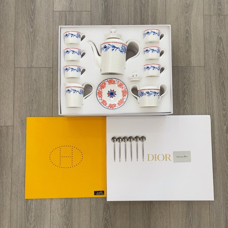 Кофейный сервиз из костяного фарфора на 6 персон