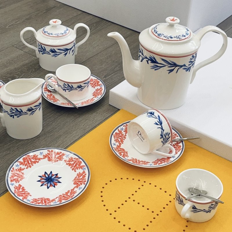 Кофейный сервиз из костяного фарфора на 6 персон фото 5