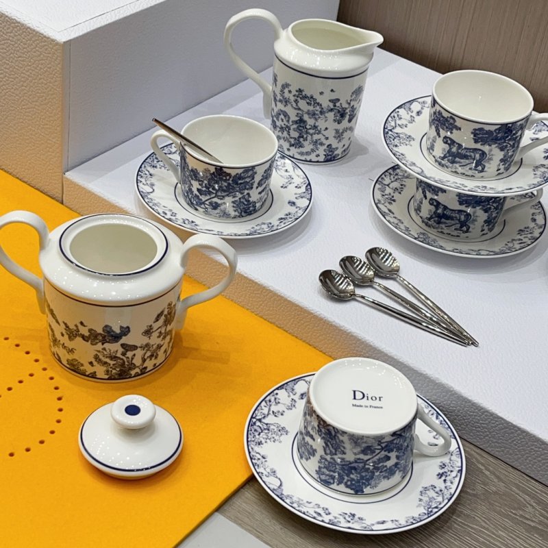 Кофейный сервиз из костяного фарфора на 6 персон фото 7