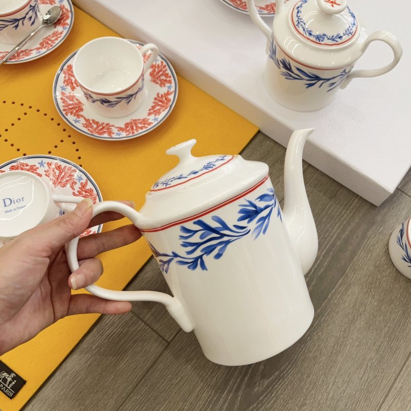 Кофейный сервиз из костяного фарфора на 6 персон фото 8