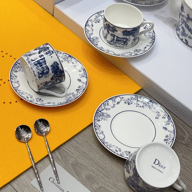 Кофейный сервиз из костяного фарфора на 6 персон фото 9