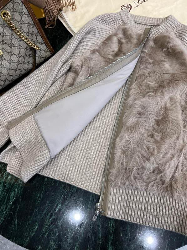 Кофта кашемировая со съемным мехом фото 9