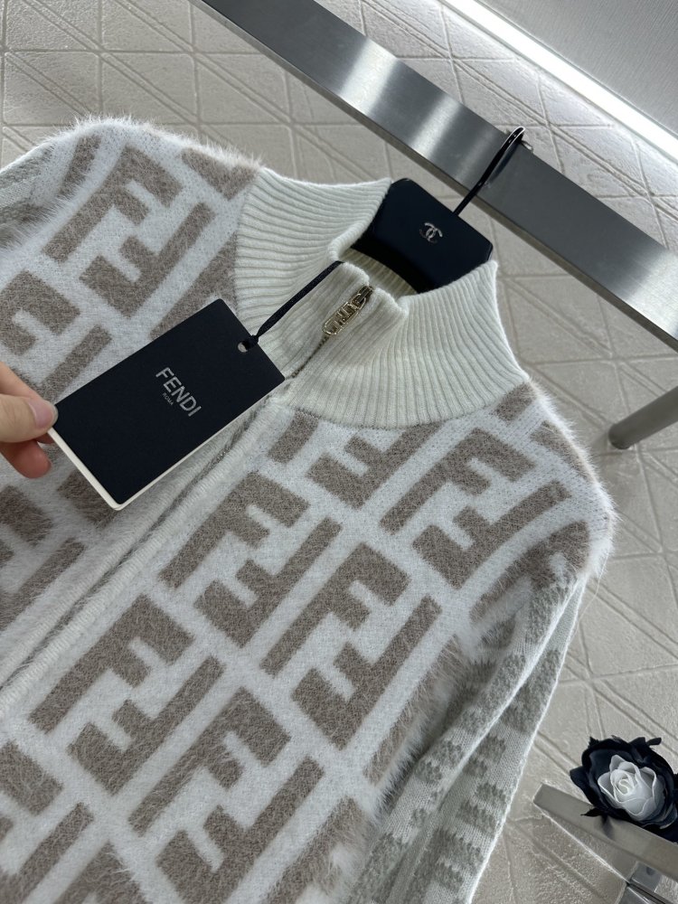 Кофта на блискавки з мохера фото 3