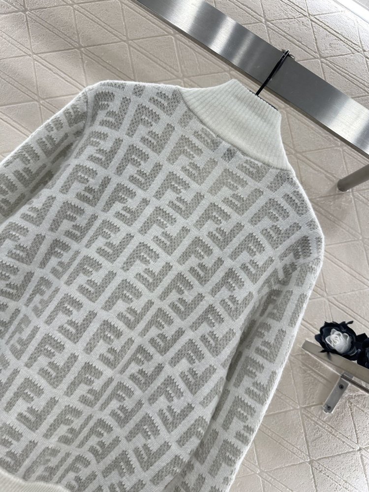 Кофта на блискавки з мохера фото 4