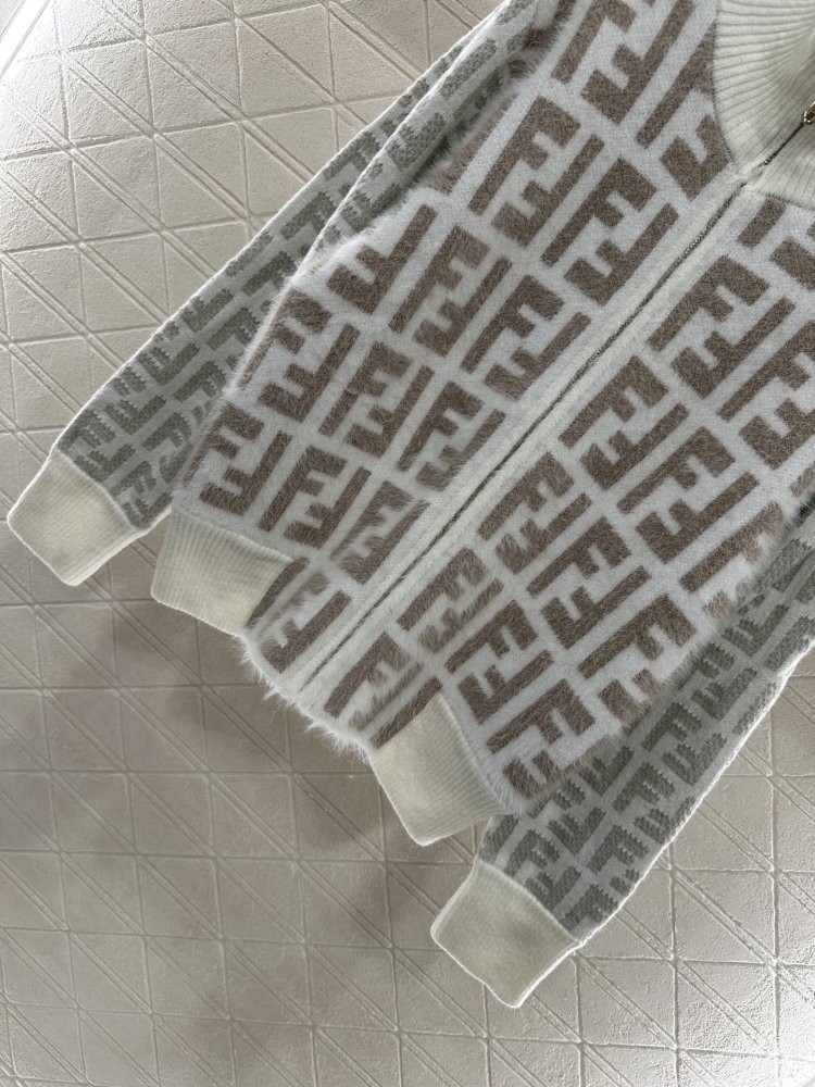 Кофта на блискавки з мохера фото 5