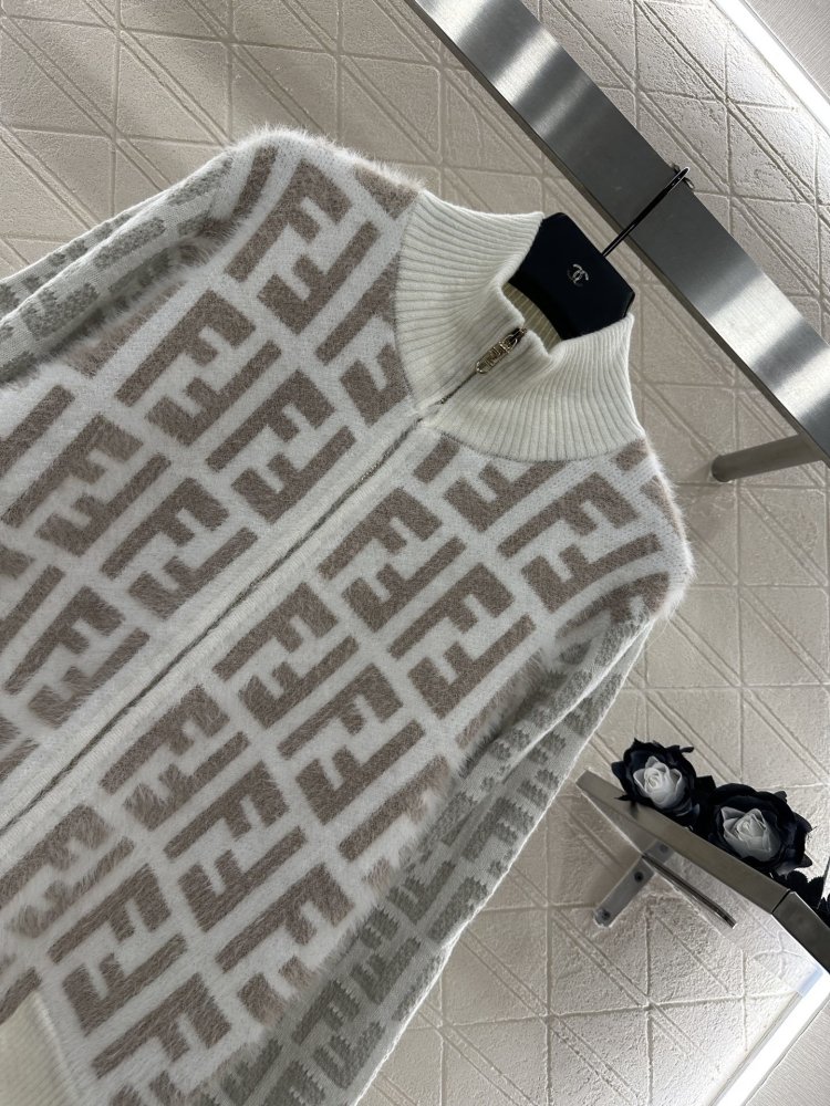 Кофта на блискавки з мохера фото 7