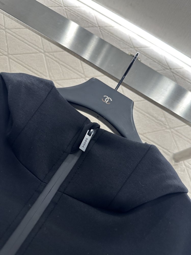 Blouse on lightning from hood women's фото 7