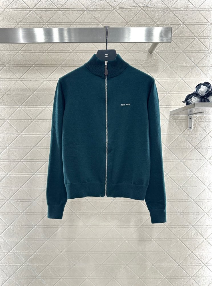 Кофта на молнии женская