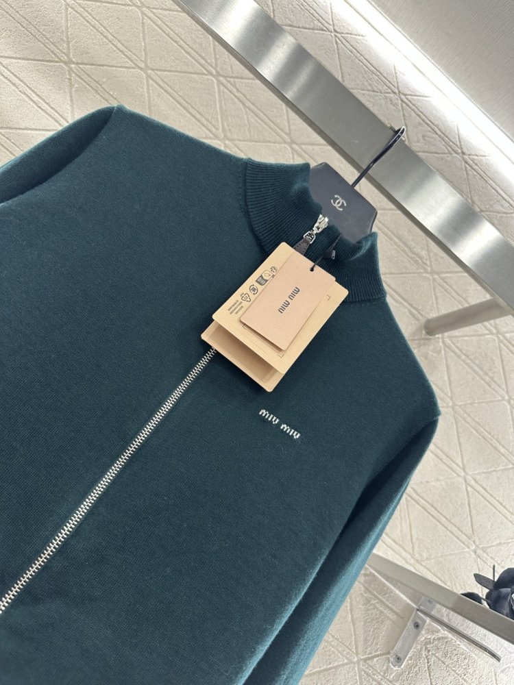 Кофта на молнии женская фото 3