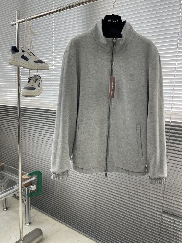 Кофта на молнии