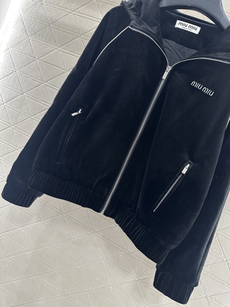 Blouse on lightning фото 4