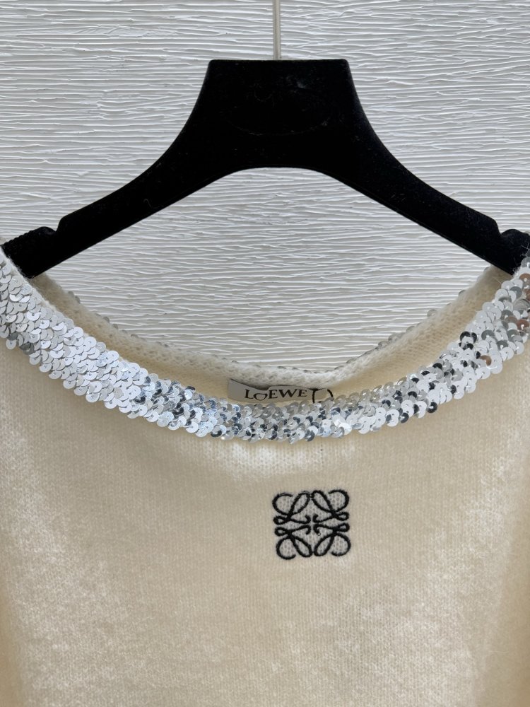 Кофта на одно плечо с длинными рукавами фото 6