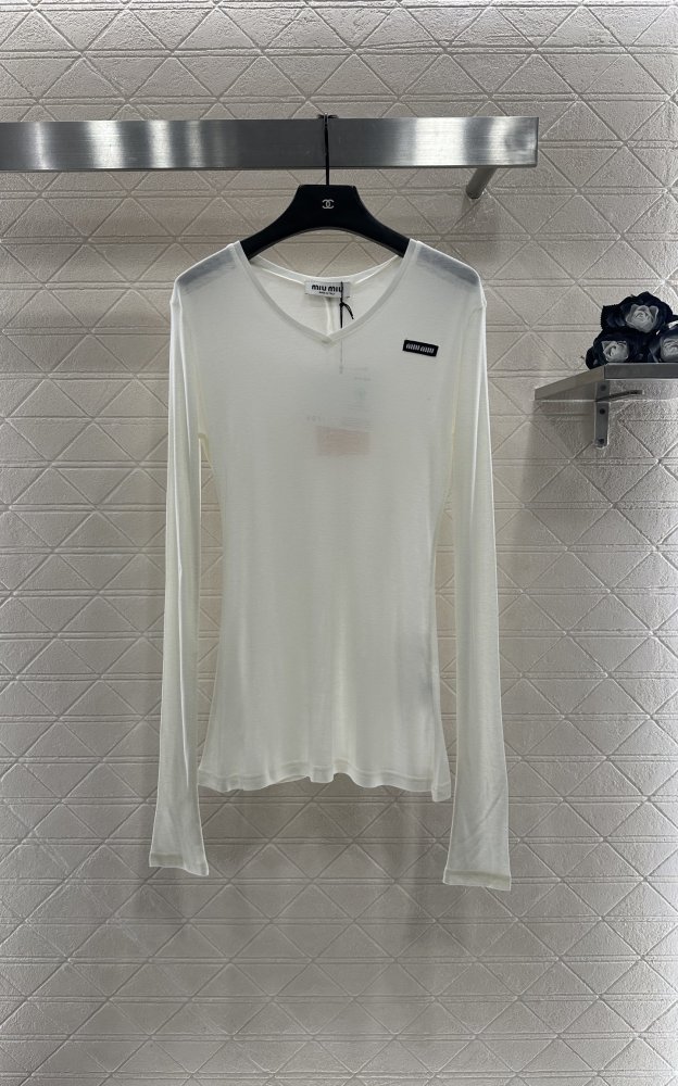 Кофта облегающая женская