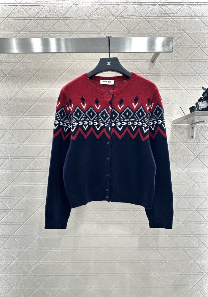 Кофта с шарфом женская фото 2