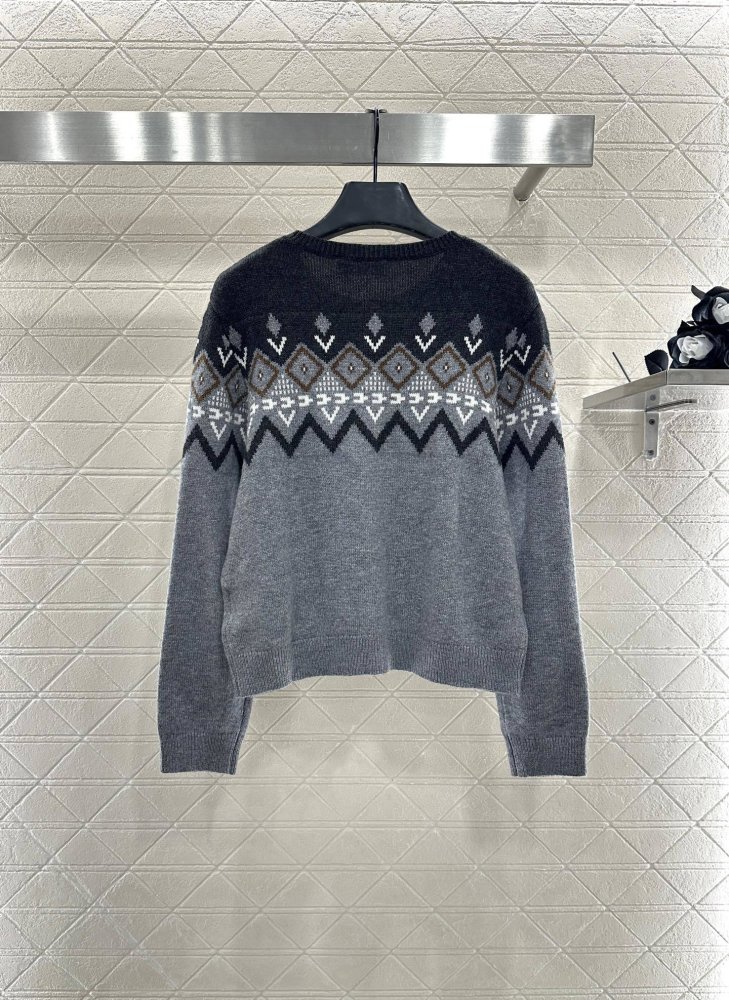 Кофта с шарфом женская фото 3