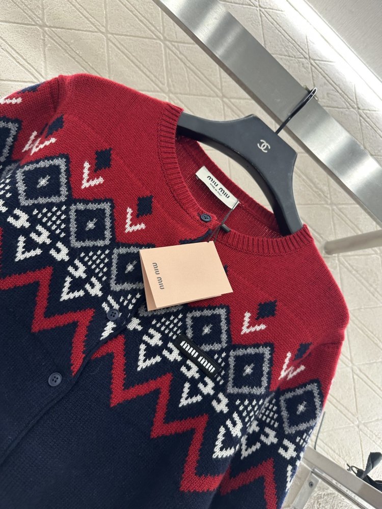 Кофта с шарфом женская фото 5