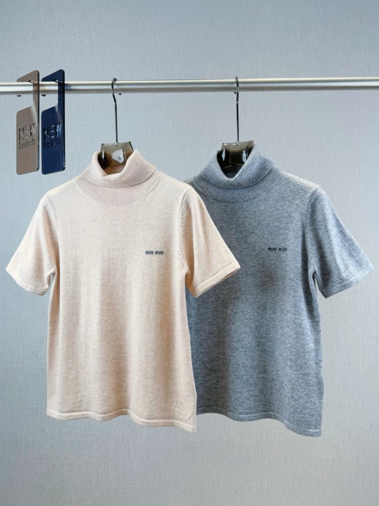 Кофта шерстяная женская