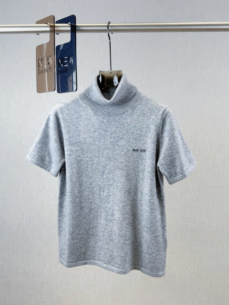 Кофта шерстяная женская фото 4