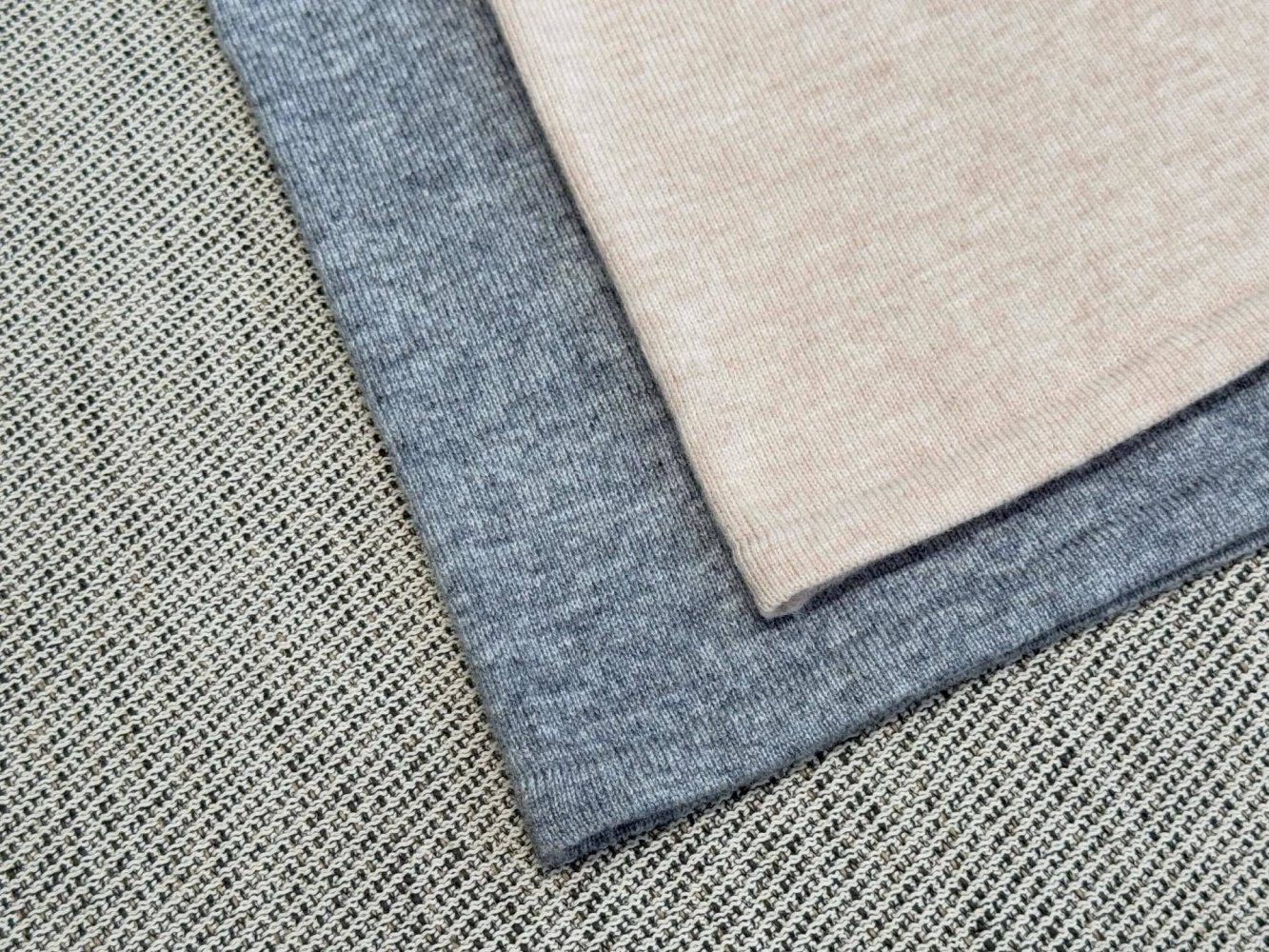 Кофта шерстяная женская фото 8