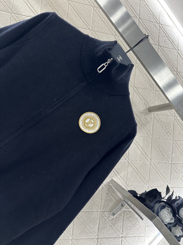 Кофта женская на молнии фото 3