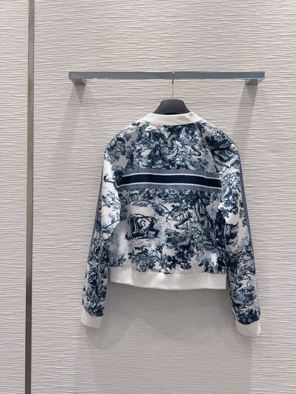 Кофта женская на молнии фото 4