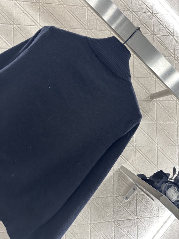 Кофта женская на молнии фото 4