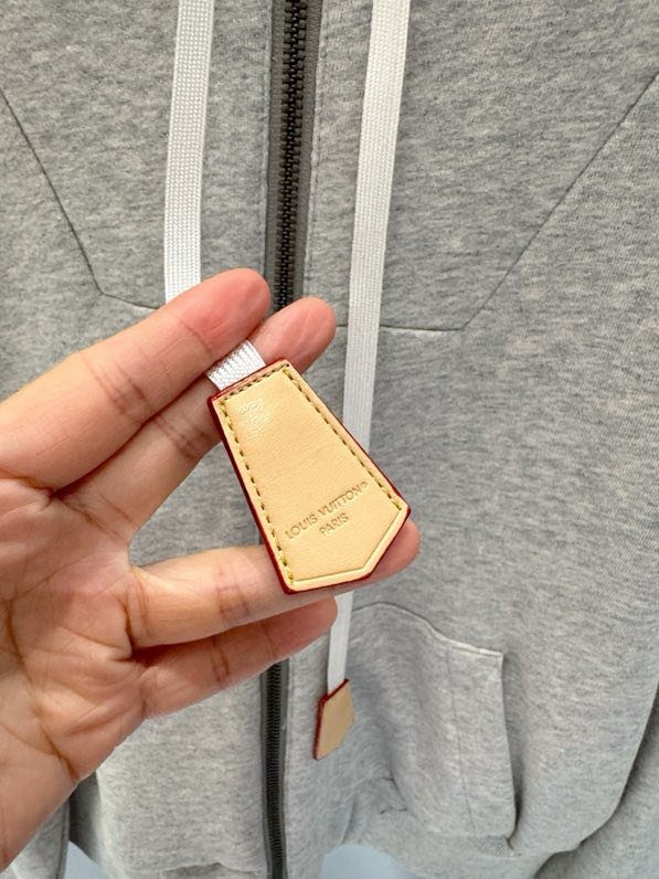 Кофта женская на молнии фото 5