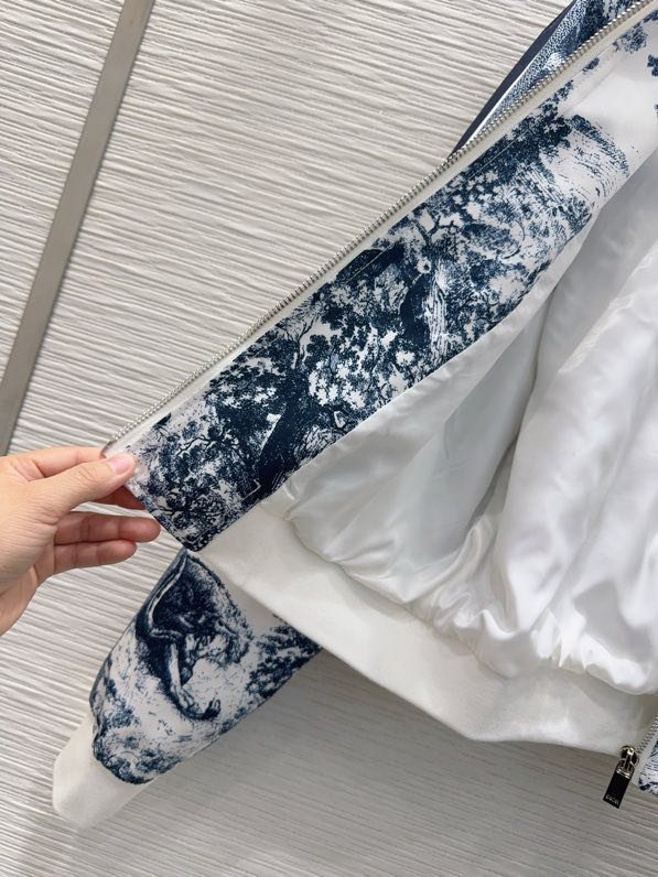 Кофта женская на молнии фото 7