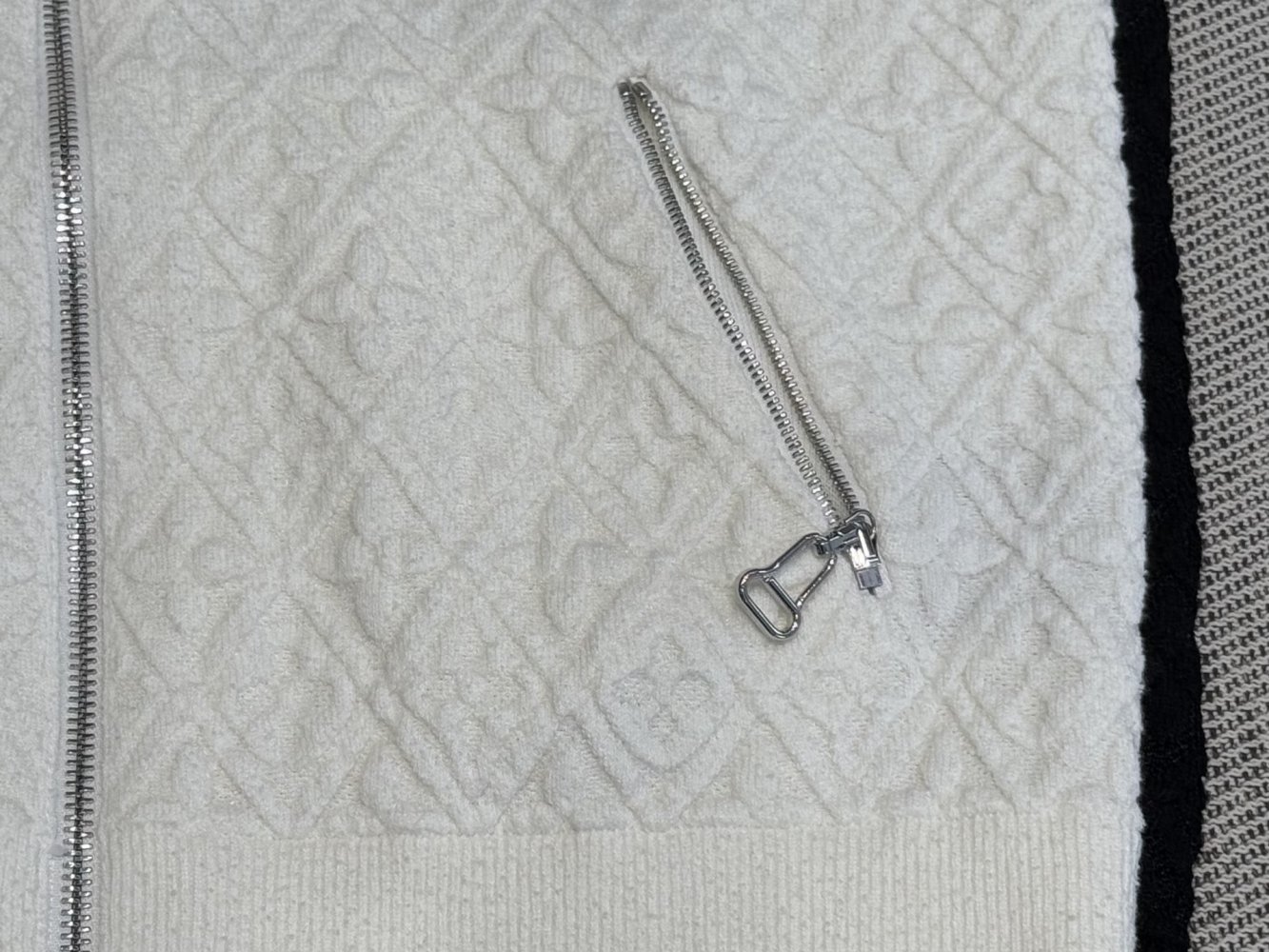 Кофта женская на молнии фото 9