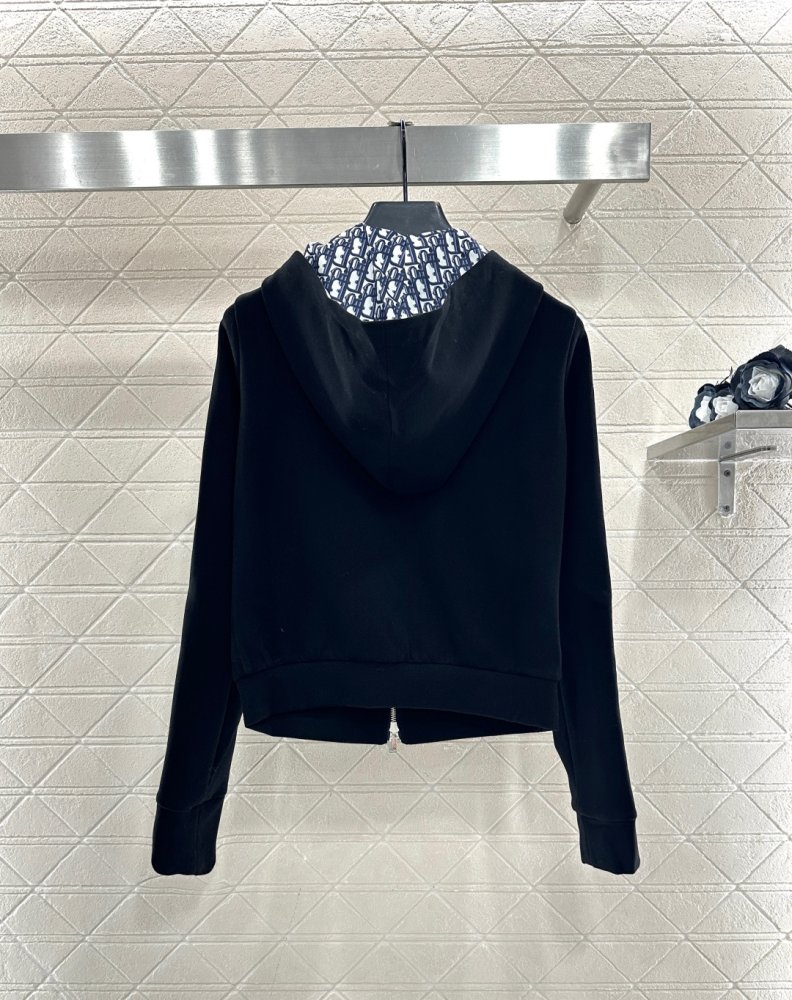 Кофта женская с капюшоном фото 2