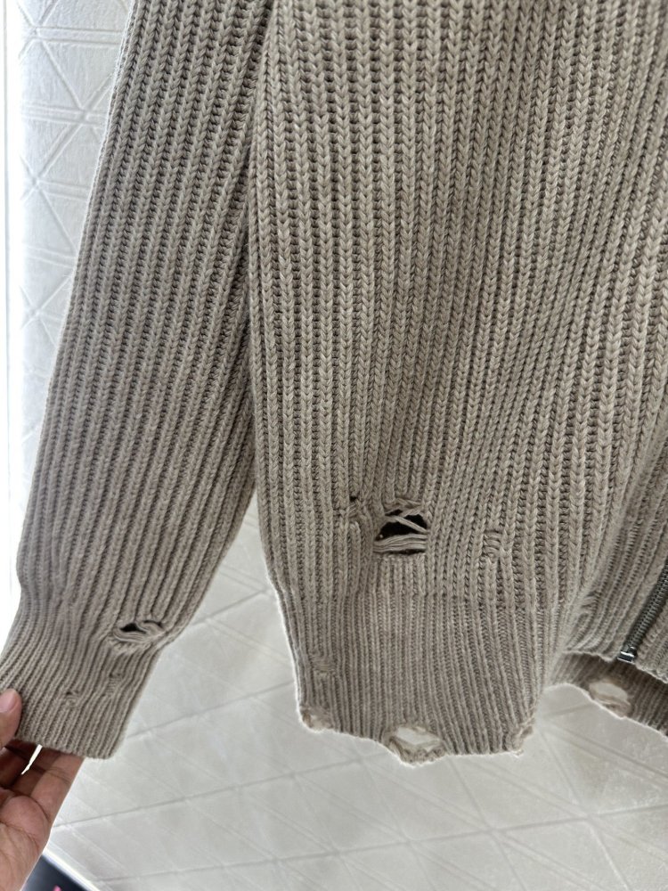 Кофта женская с рваными рукавами фото 8