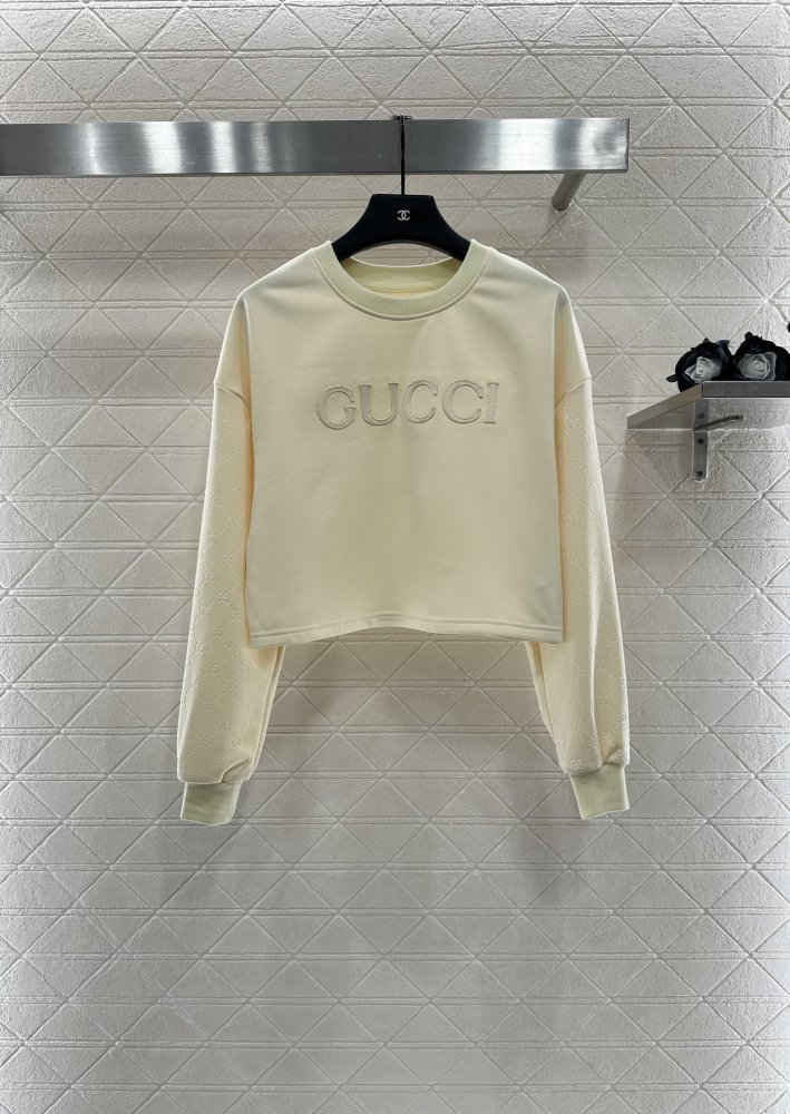 Кофта женская