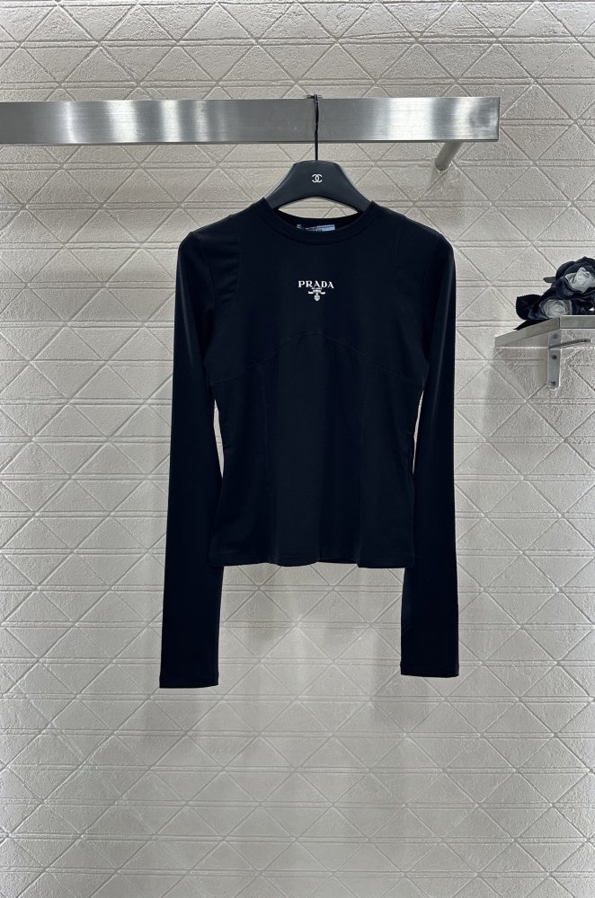 Кофта женская