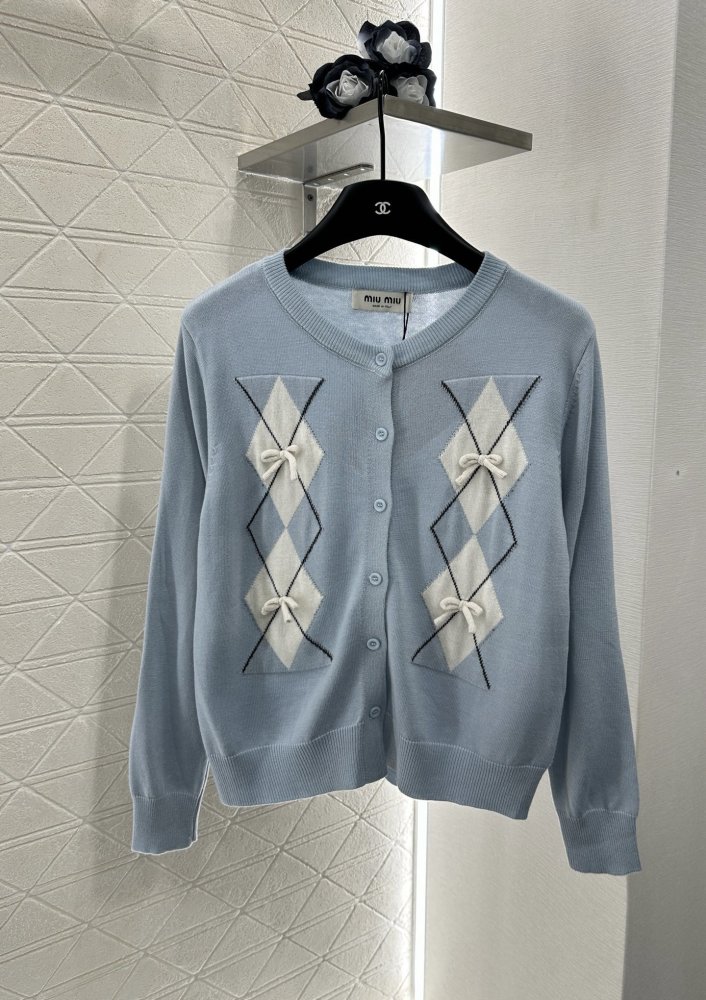 Кофта женская