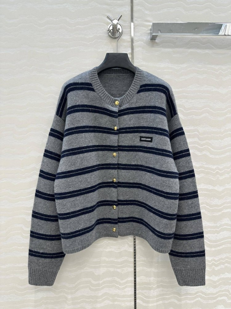 Кофта женская