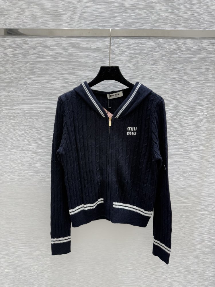 Кофта женская