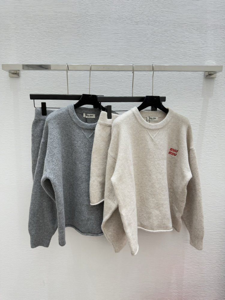 Кофта женская