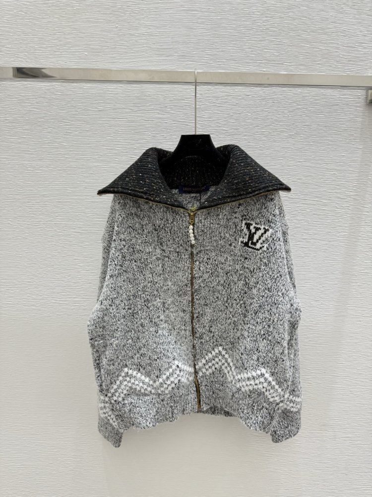 Кофта женская