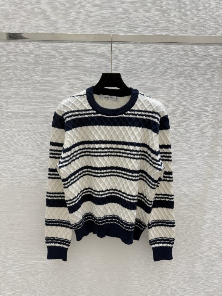 Кофта жіноча