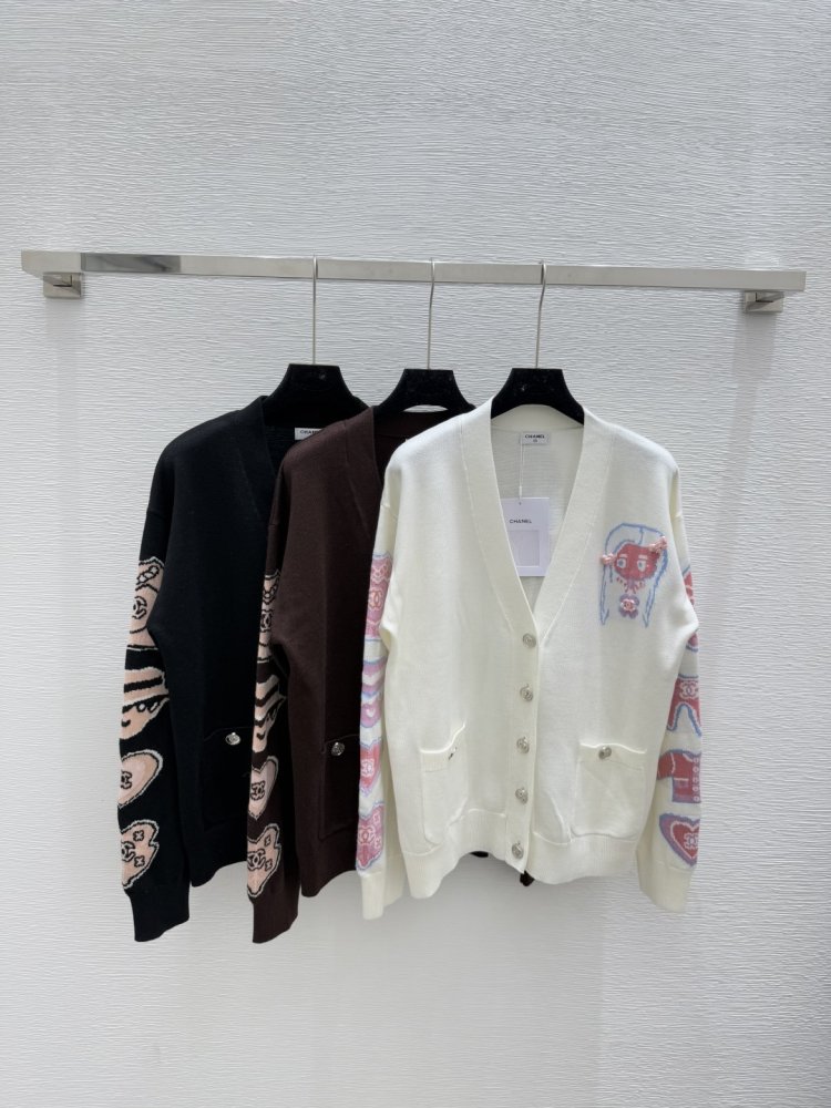 Кофта жіноча