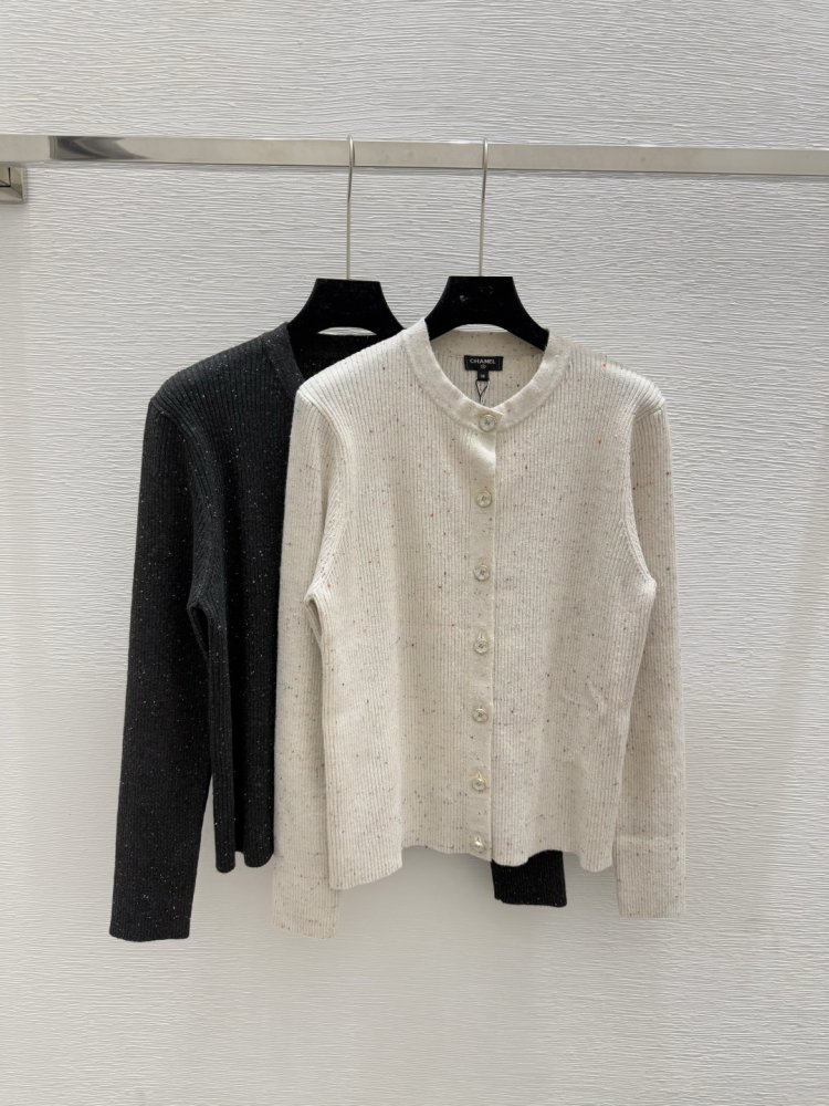 Кофта жіноча