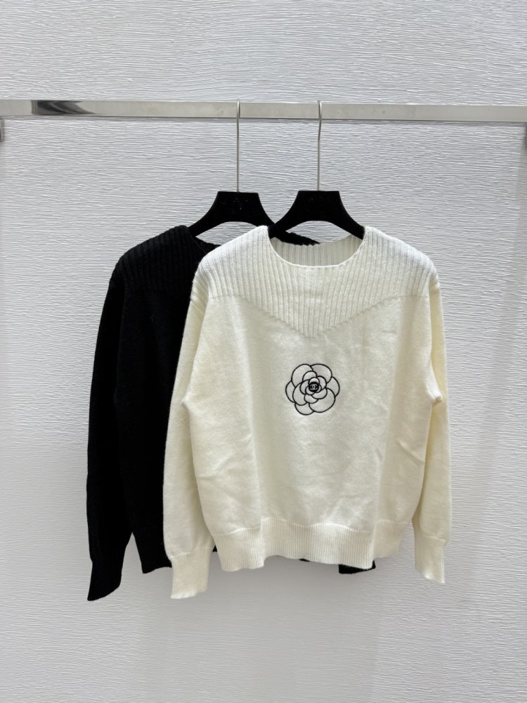 Кофта жіноча