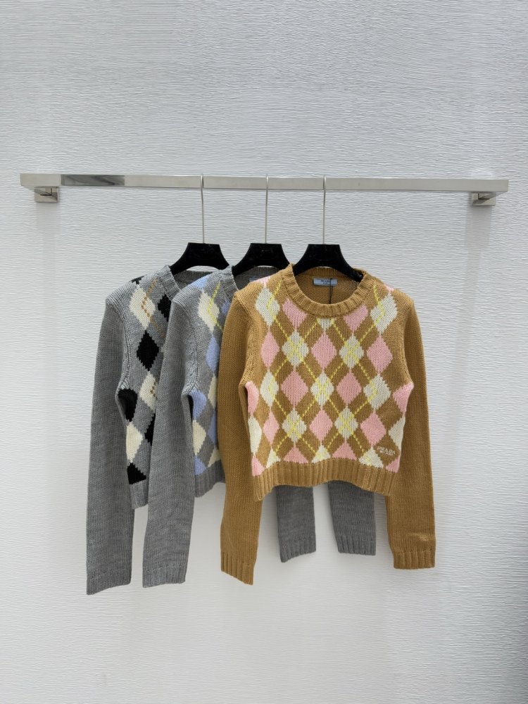 Кофта женская